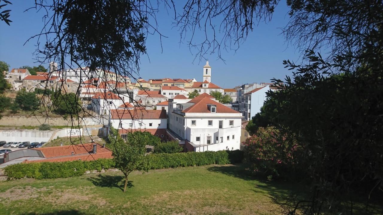 Casa Do Criativo Bed&Breakfast Almada Kültér fotó